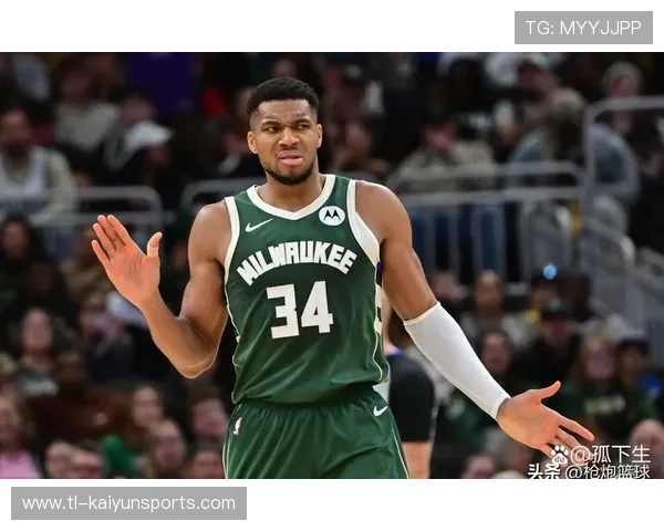 字母哥连续冲击禁区,雄鹿快速建立优势