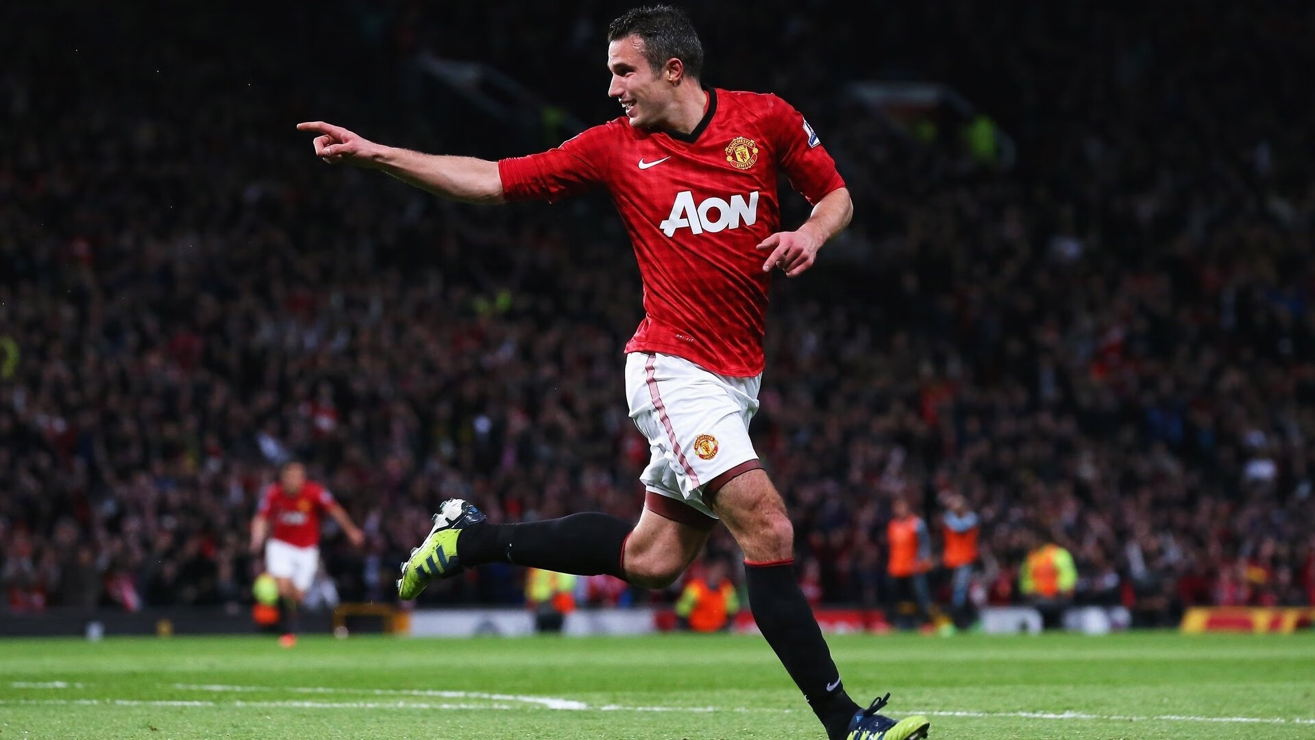 外援赛季表现稳定成为前场重要得分点多次贡献关键进球，本赛季外援政策